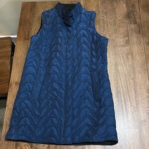 Micra Pac reversible vest. Small. Blue & black. Like new!